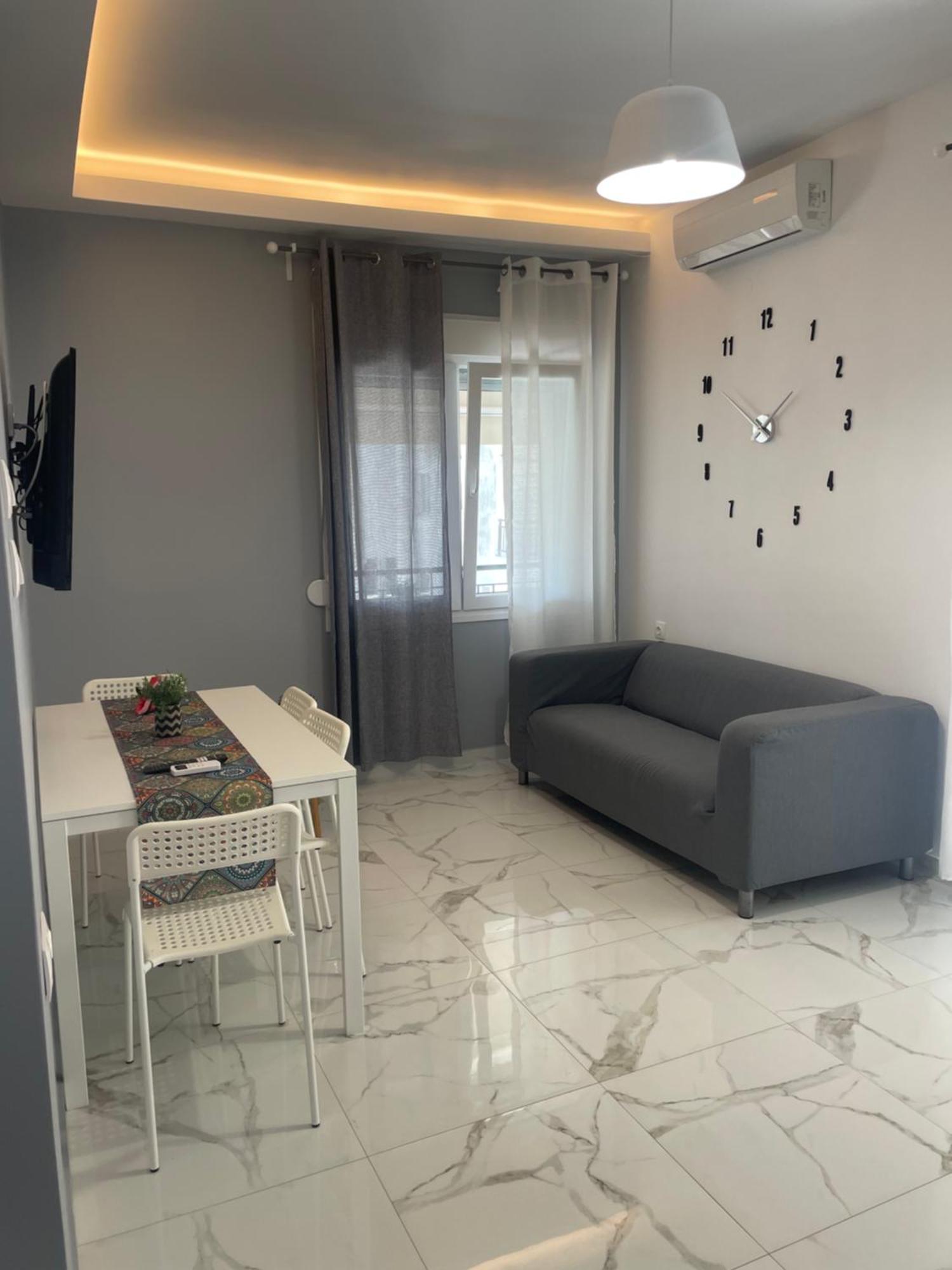 Antonis Apartment Паралия Дионисиу Стая снимка