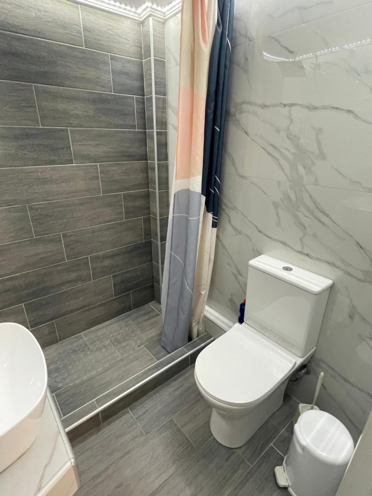 Antonis Apartment Паралия Дионисиу Стая снимка