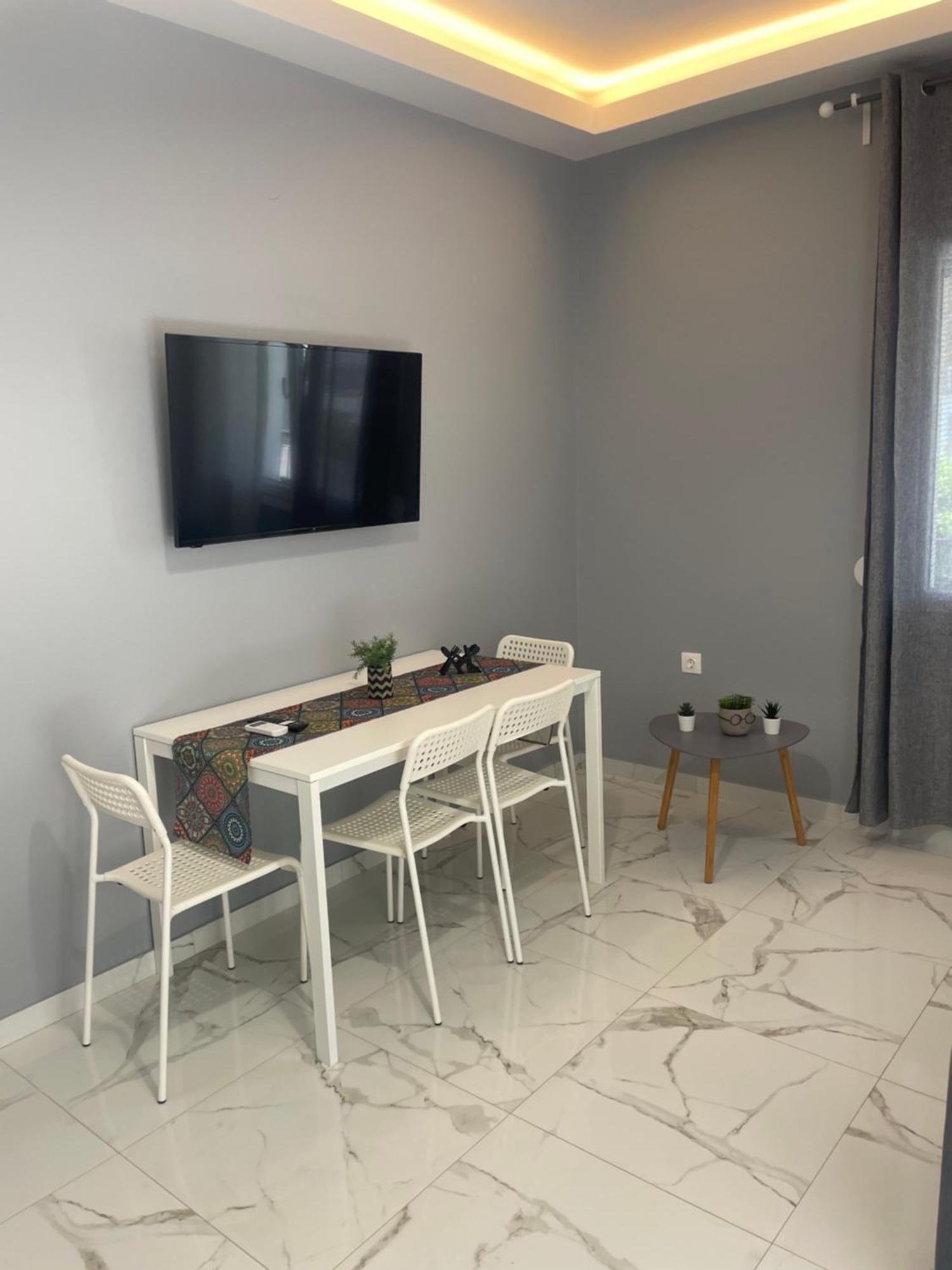 Antonis Apartment Паралия Дионисиу Стая снимка